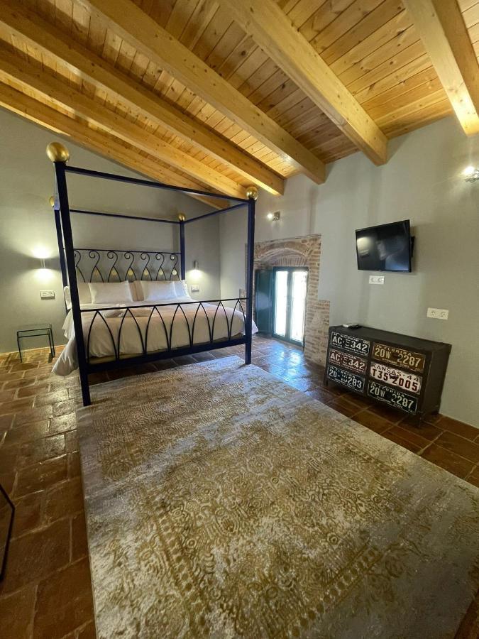 Hotel Rural La Casa De Carlota Montanchez Bagian luar foto