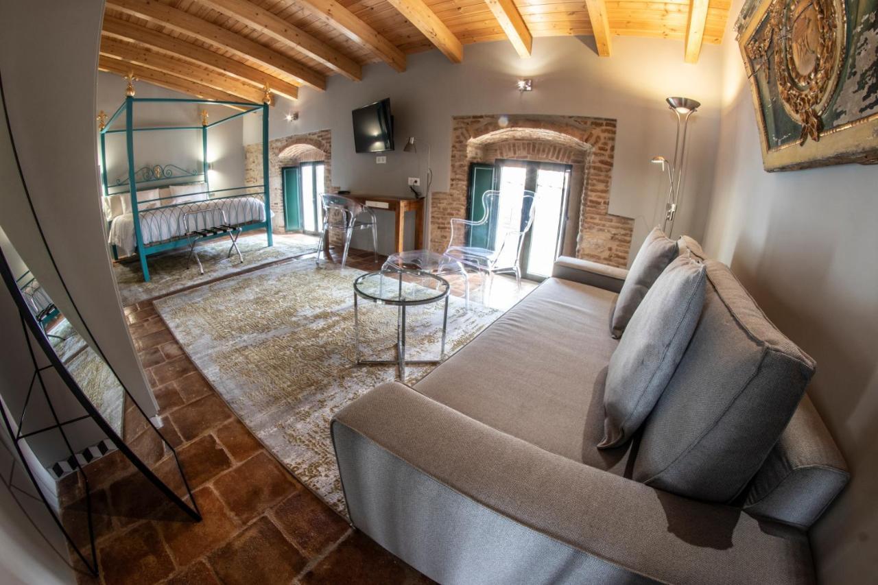 Hotel Rural La Casa De Carlota Montanchez Bagian luar foto