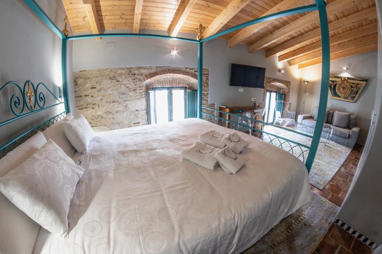 Hotel Rural La Casa De Carlota Montanchez Bagian luar foto