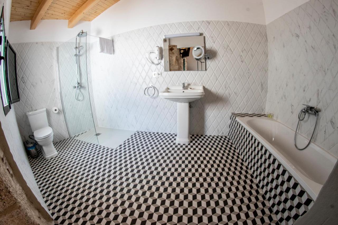 Hotel Rural La Casa De Carlota Montanchez Bagian luar foto